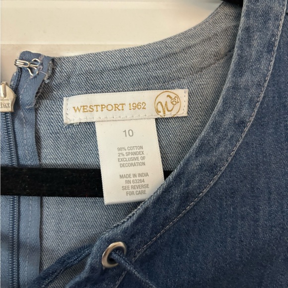 Westport 1962 Denim Dress / Dress Barn brand - Picture 3 of 3